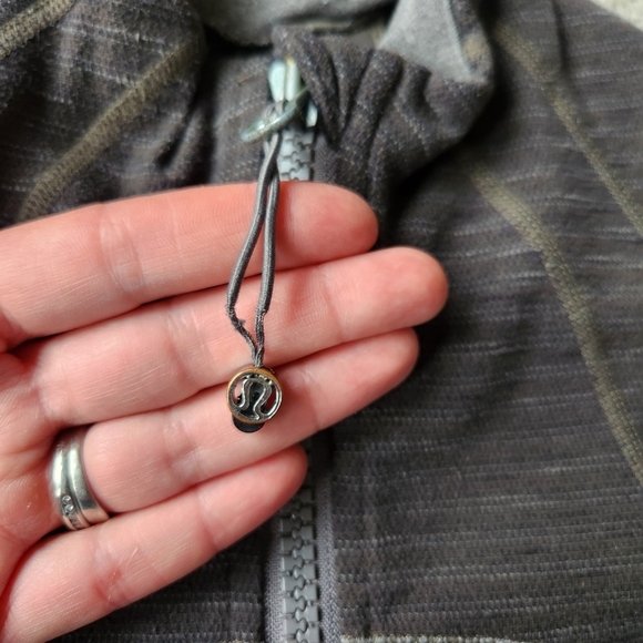 Lululemon Define Jacket Full Zip Sweatshirt Yoga Running Size 6 - Picture 11 of 11